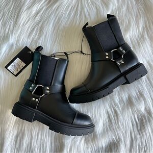 NWT art class kids Black Crosby Boots with Silver Accents side zipper Size 13